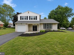 2910 Henley Rd, Plymouth Meeting, PA 19462