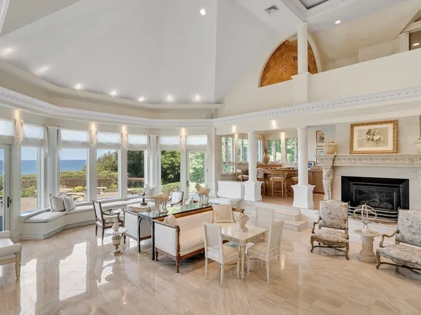 6 Cranberry Ln, East Sandwich, MA 02537