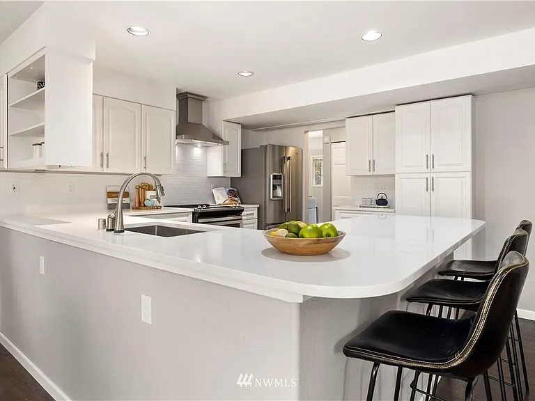 7818 NE 140th Pl — Photo 10