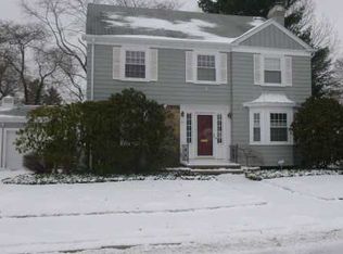 28 Sayles Ave, Pawtucket, RI 02860