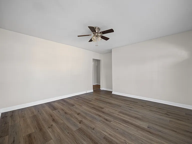 807 N Morris St — Photo 6