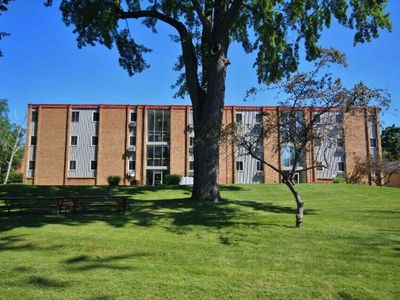 173 E Michigan Ave APT 203B, Three Rivers, MI, 49093