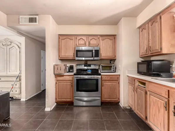 801 E OAKLAND Street, Chandler, AZ 85225