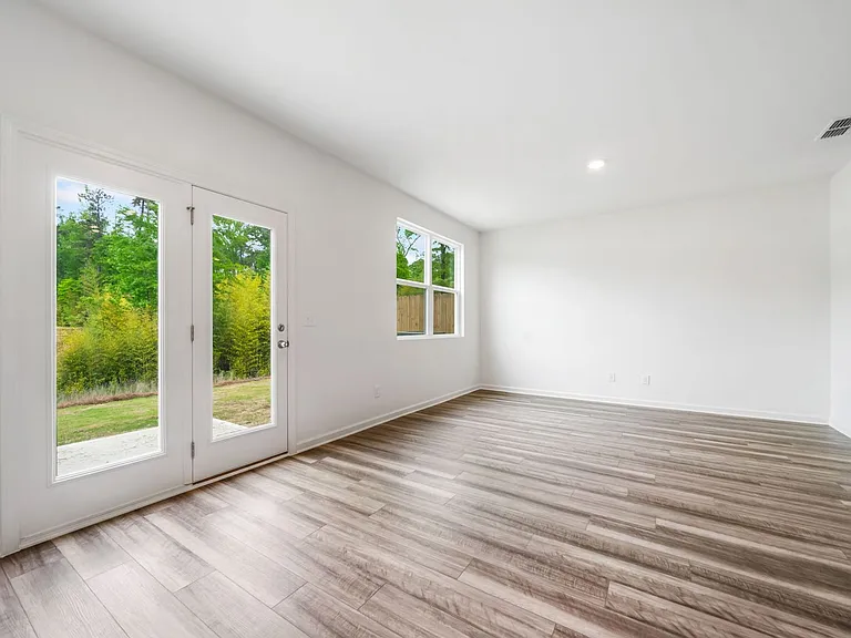 602 Jervis Way — Photo 16