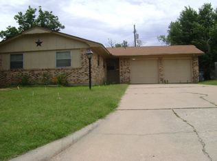 2254 NW 40th St, Lawton, OK 73505