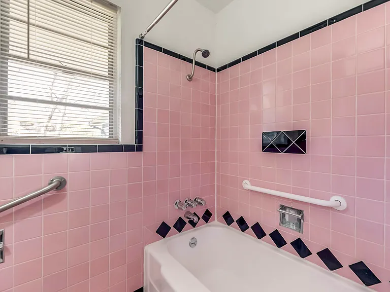 Tarryall Dr — Photo 10