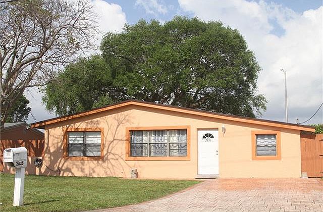 1st image of 2636 Sunshine Blvd