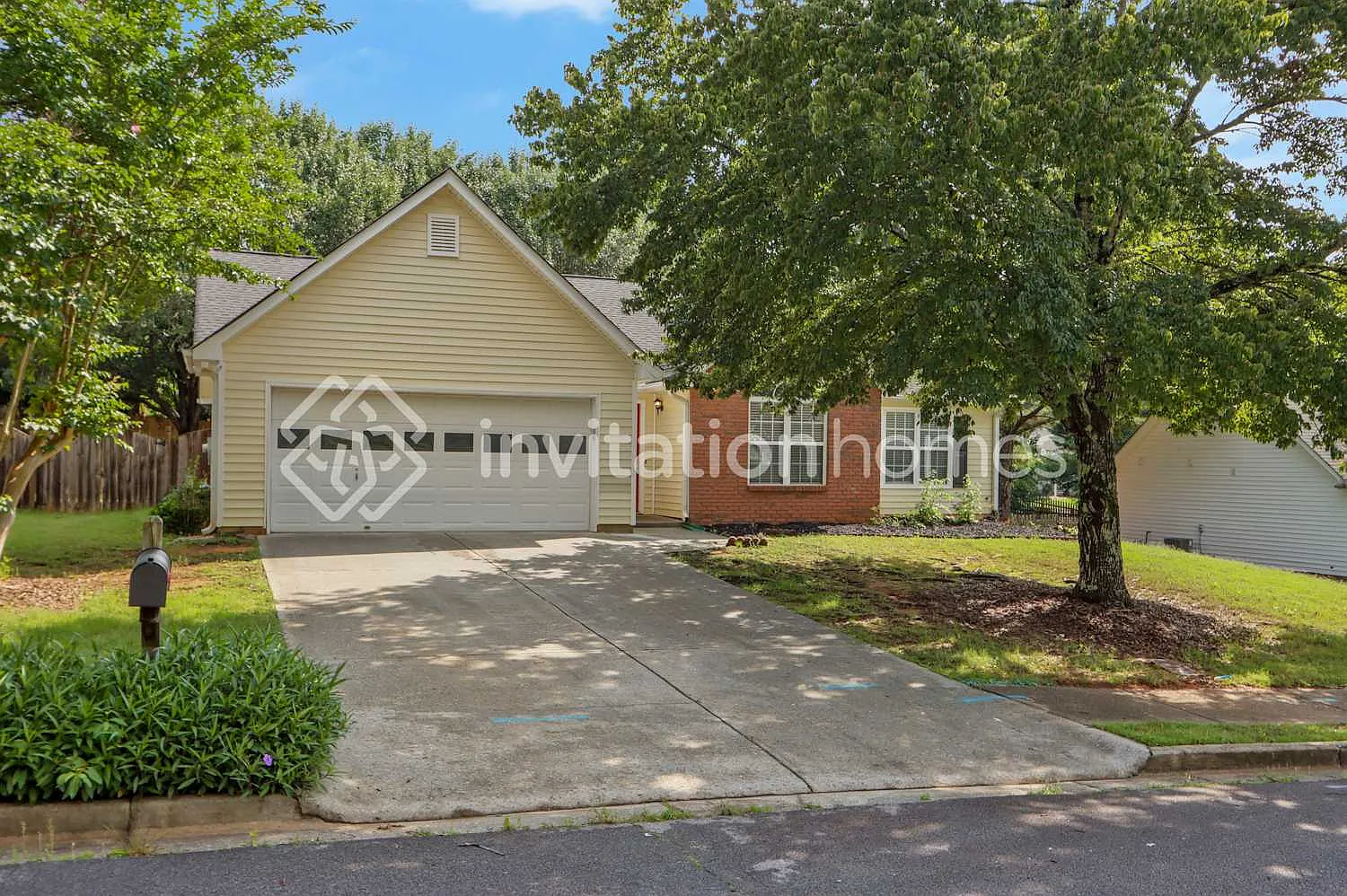 370 Telford Dr Sugar Hill, GA 30518 — Photo 1