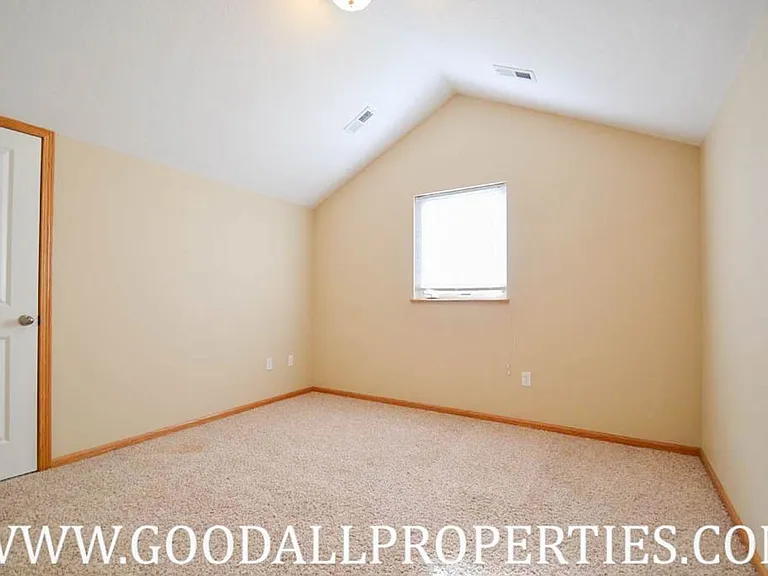 4319 152nd Ct — Photo 4