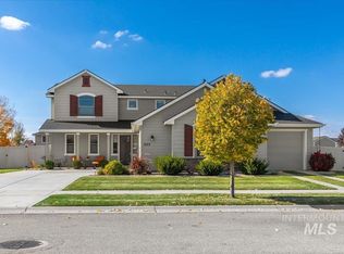 933 N Golden Crown Way, Eagle, ID 83616