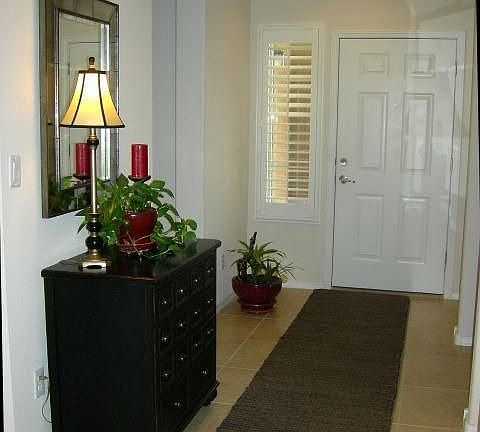 5th image of 2012 Salvator Dr SE