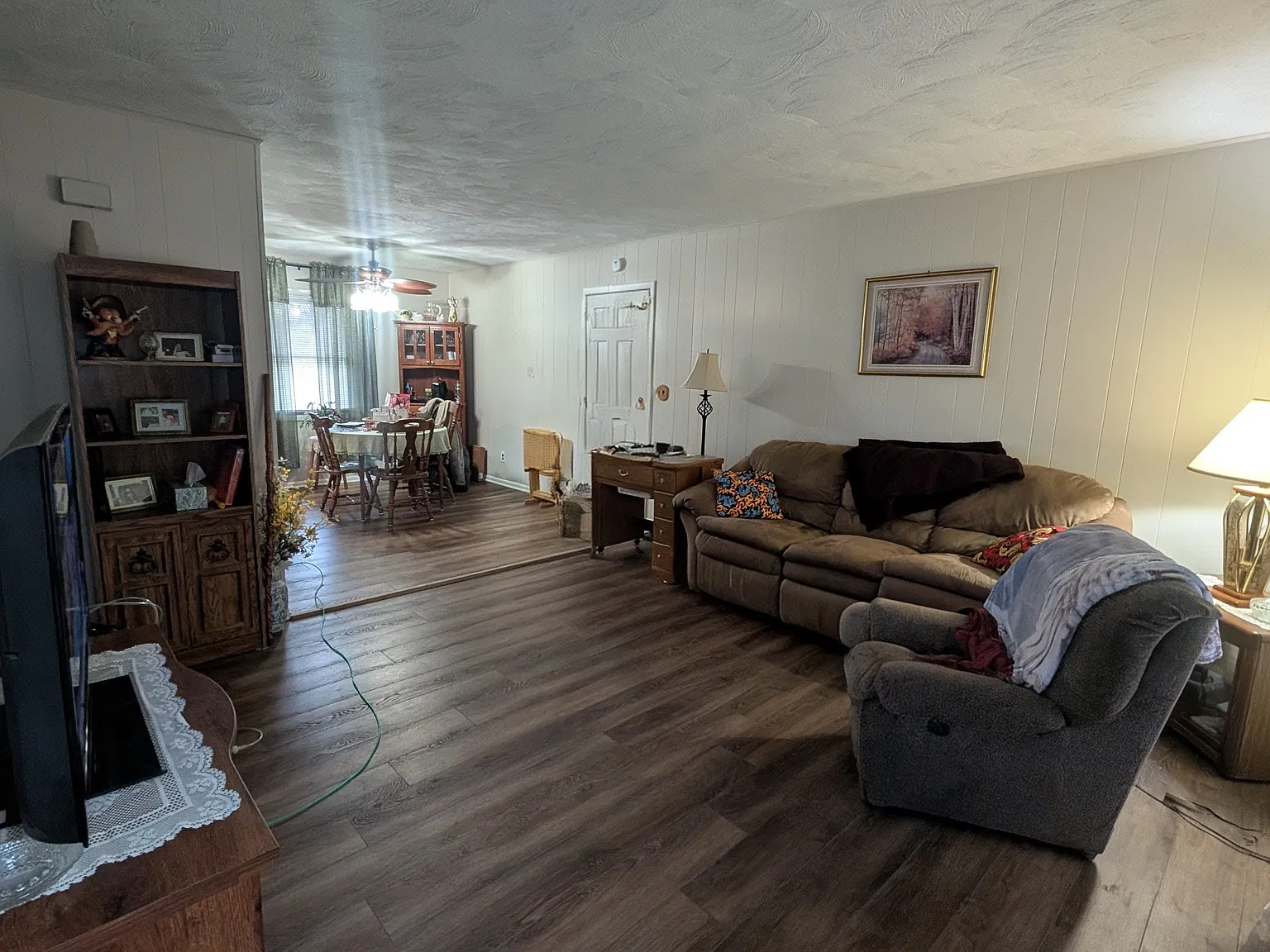 3 Bedroom 1.5 Bath Home — Photo 4