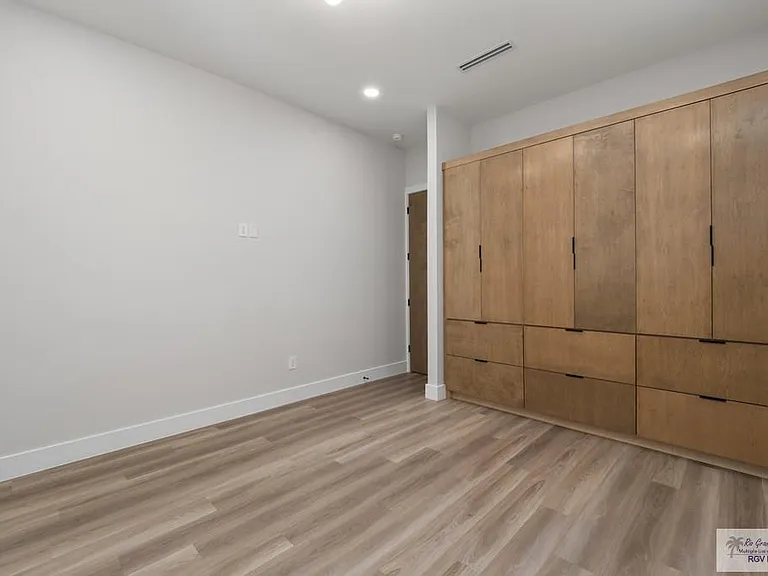 713 Myrtle #A — Photo 18