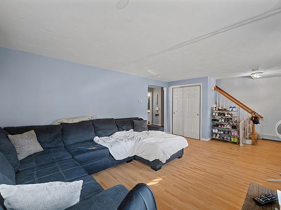 5th image of 43 Vincent Cir