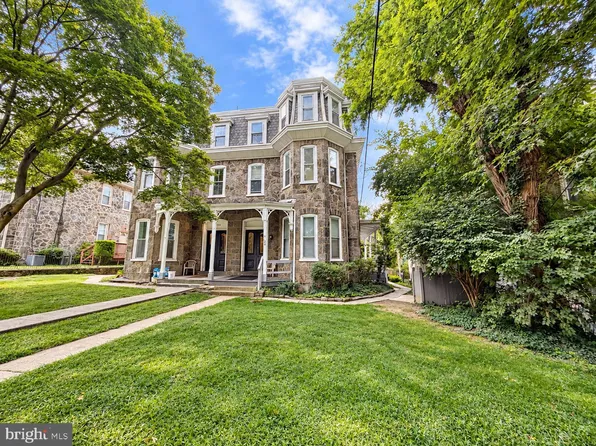 146 Sumac St APT 2R, Philadelphia, PA 19128