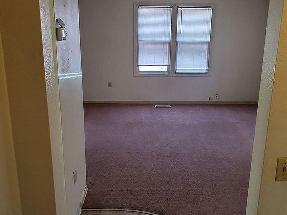 5th image of 1311 Farrell Ln
