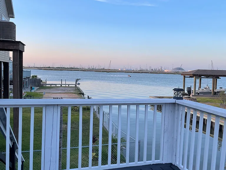 7019 Delesandri Dr — Photo 1