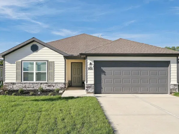 866 N Pear St, Gardner, KS