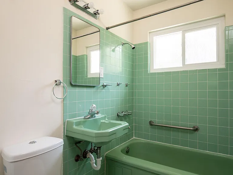 845 Terry St — Photo 10