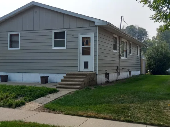 409 2nd Ave SW, Beulah, ND 58523