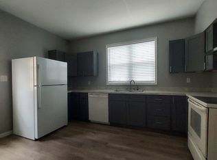 17 W Shields St, Newark, OH 43055