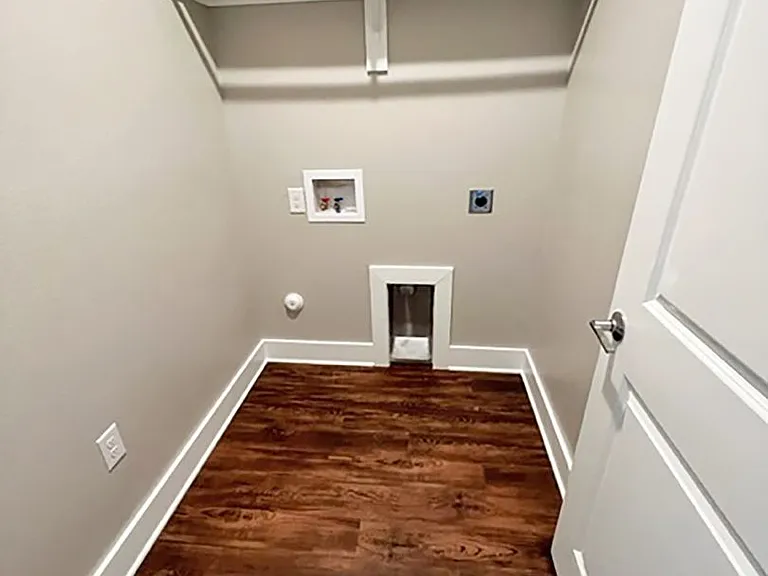 3605 Bonnie Brae St — Photo 12