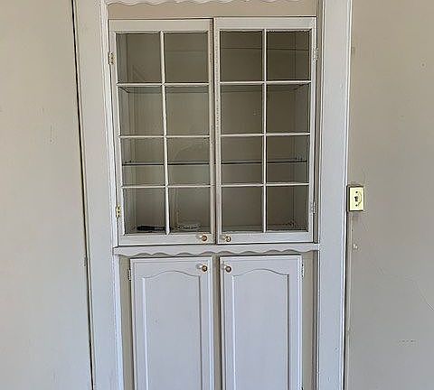 Built in Bar