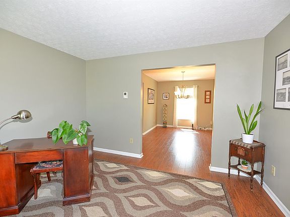 4th image of 11685 Kettering Dr