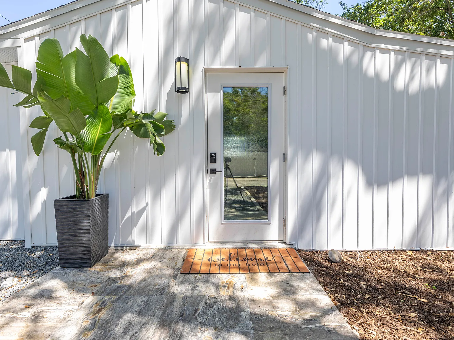 1 bed, 560 sqft, $2,200 — Photo 3