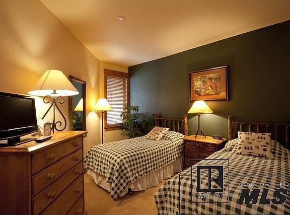 3rd image of 2800 Village Dr #2301