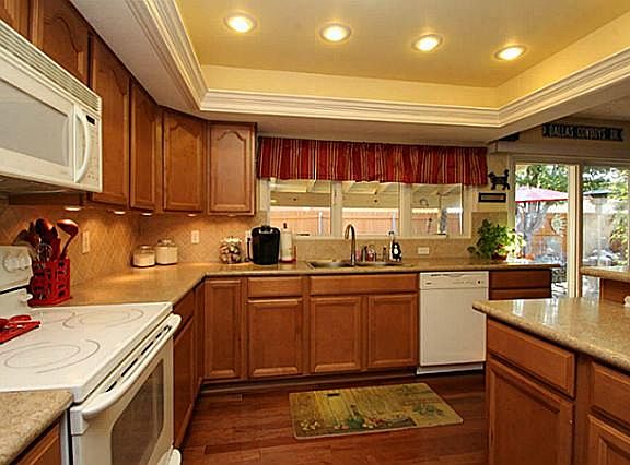2nd image of 4836 Alta Oaks Ln