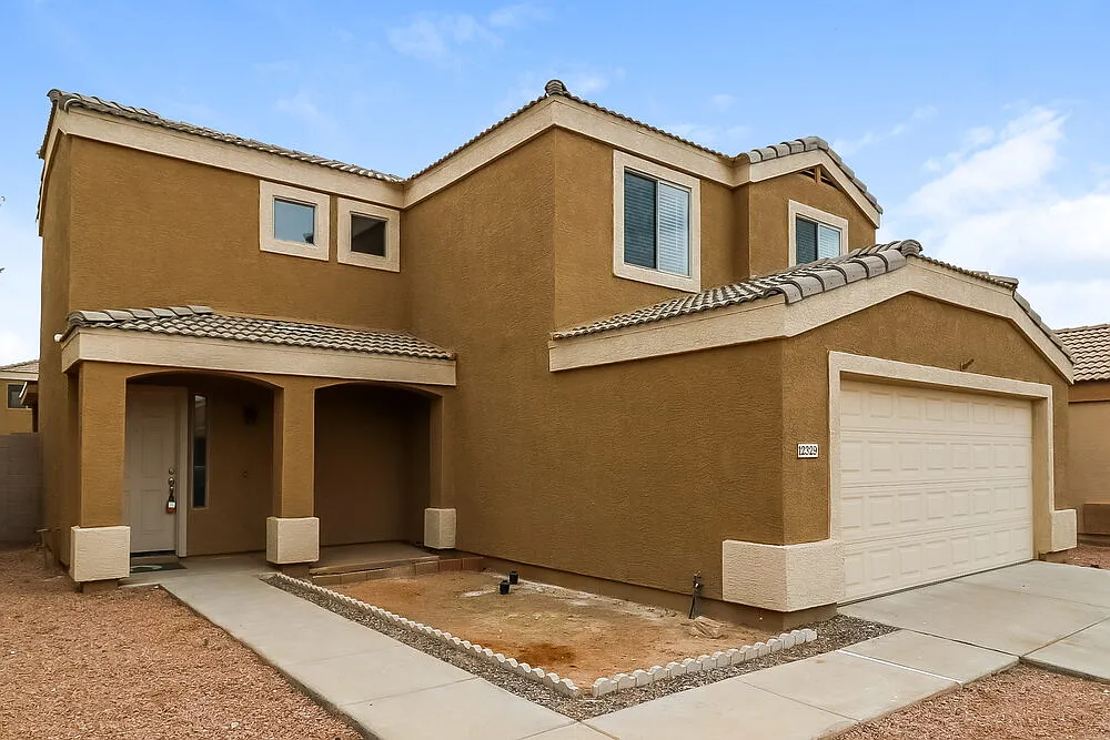 4 bed, 2.5 bath, 1495 sqft, $2,015 — Photo 4