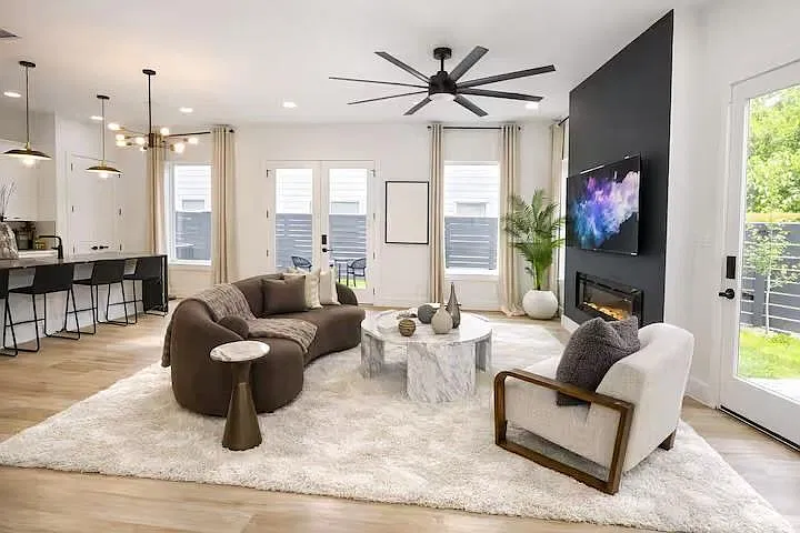 3 bed, 2.5 bath, 1681 sqft, $2,500 — Photo 4