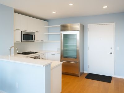 635 W 42nd St APT 6E, New York, NY, 10036