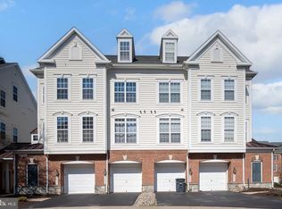 6823 Hampton Bay Ln, Gainesville, VA 20155