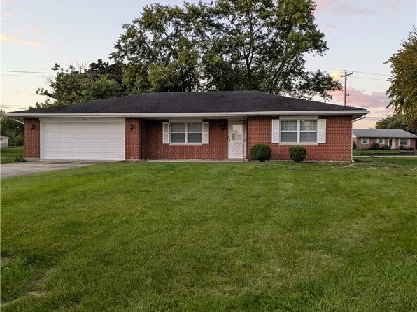 106 Wellsley Ct, Greenville, OH 45331
