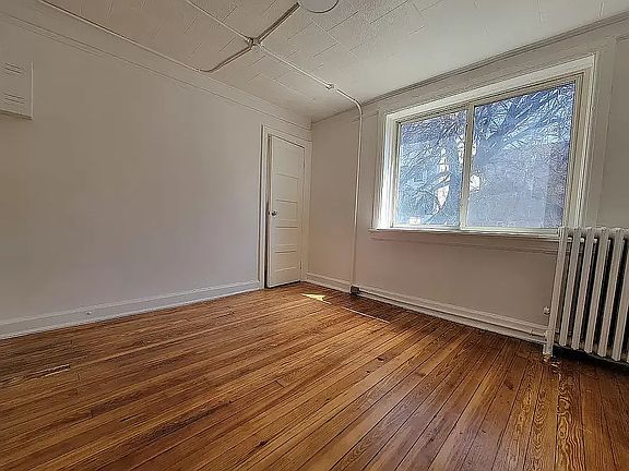 2nd image of 30 Lamont Ct #3