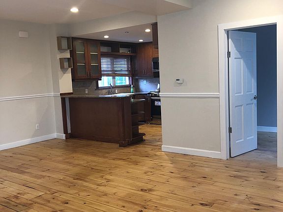 2nd image of 42 Georgia Ave