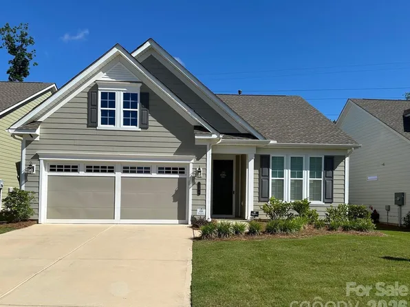 12417 Old Iron Ln, Charlotte, NC 28215