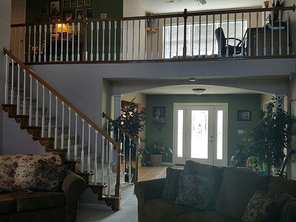 3rd image of 400 Carroll Dr