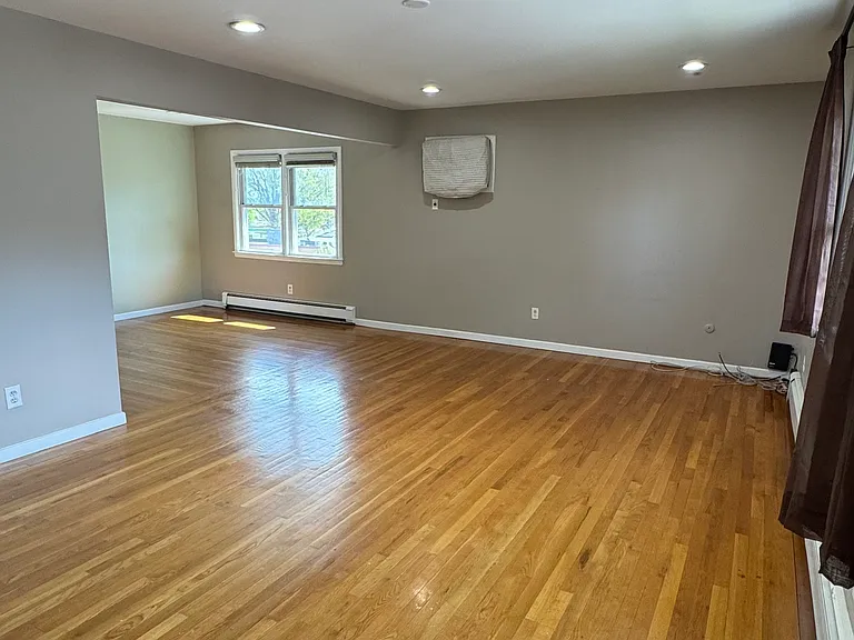 85 Eastern Way #2 — Photo 2