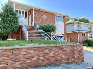 1520 12th St #1, Fort Lee, NJ 07024