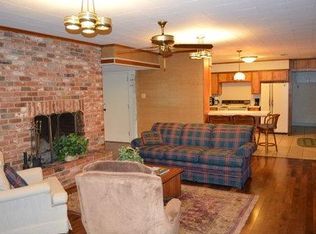 213 Hembling Dr, Pineville, LA 71360