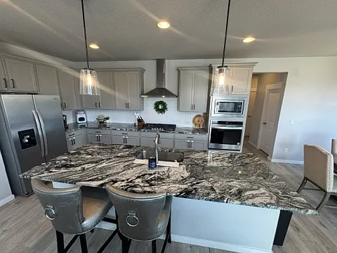 7983 Pennydale Dr — Photo 17