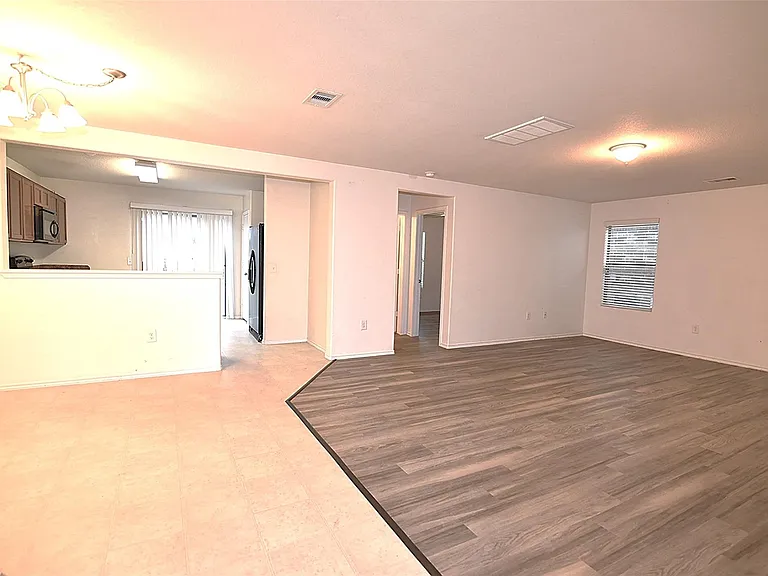 2626 Ensbrook Meadow Ln — Photo 10