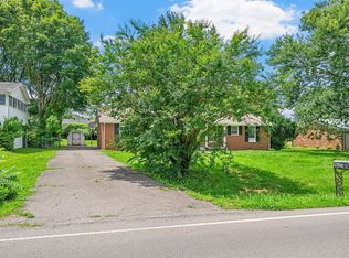 426 Peterson Ln, Clarksville, TN 37040