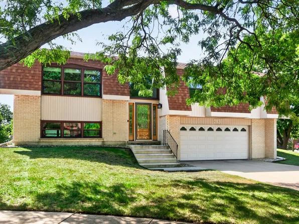 713 N Elm St, Itasca, IL 60143
