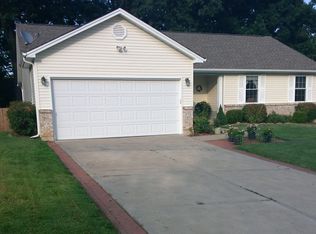 894 Sherwood Forest Ct, O'Fallon, MO 63366