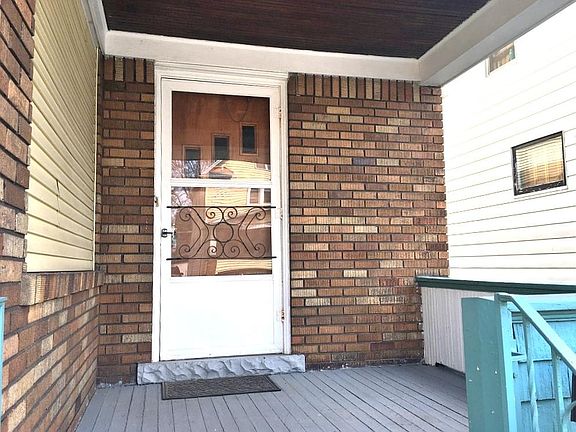 2nd image of 2609 Van Buren Ave