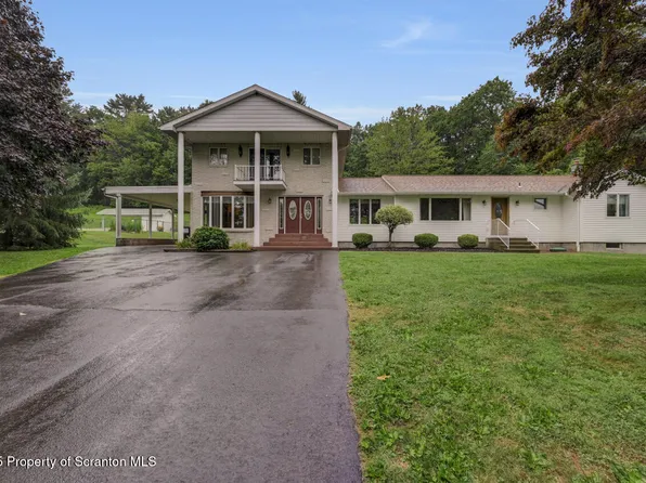 937 Cortez Rd, Lake Ariel, PA 18436